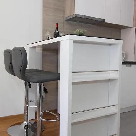 Moonstone 3 Apartment Bezanija